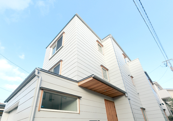 ハナちゃんの家 葉山 逗子 鎌倉 湘南の無垢の木の家の工務店 松匠創美